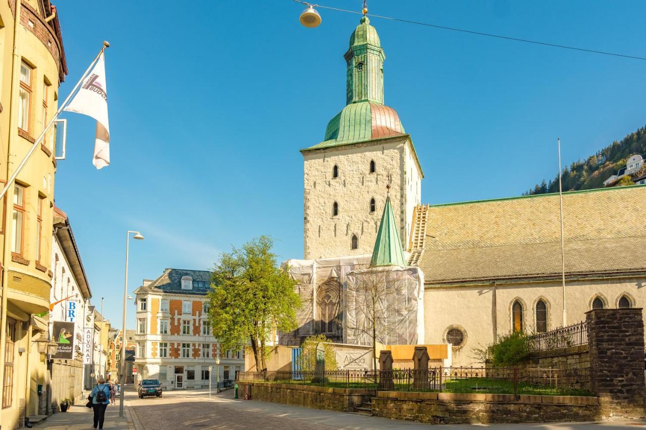 Hostel Fabryka Bergen Exterior foto